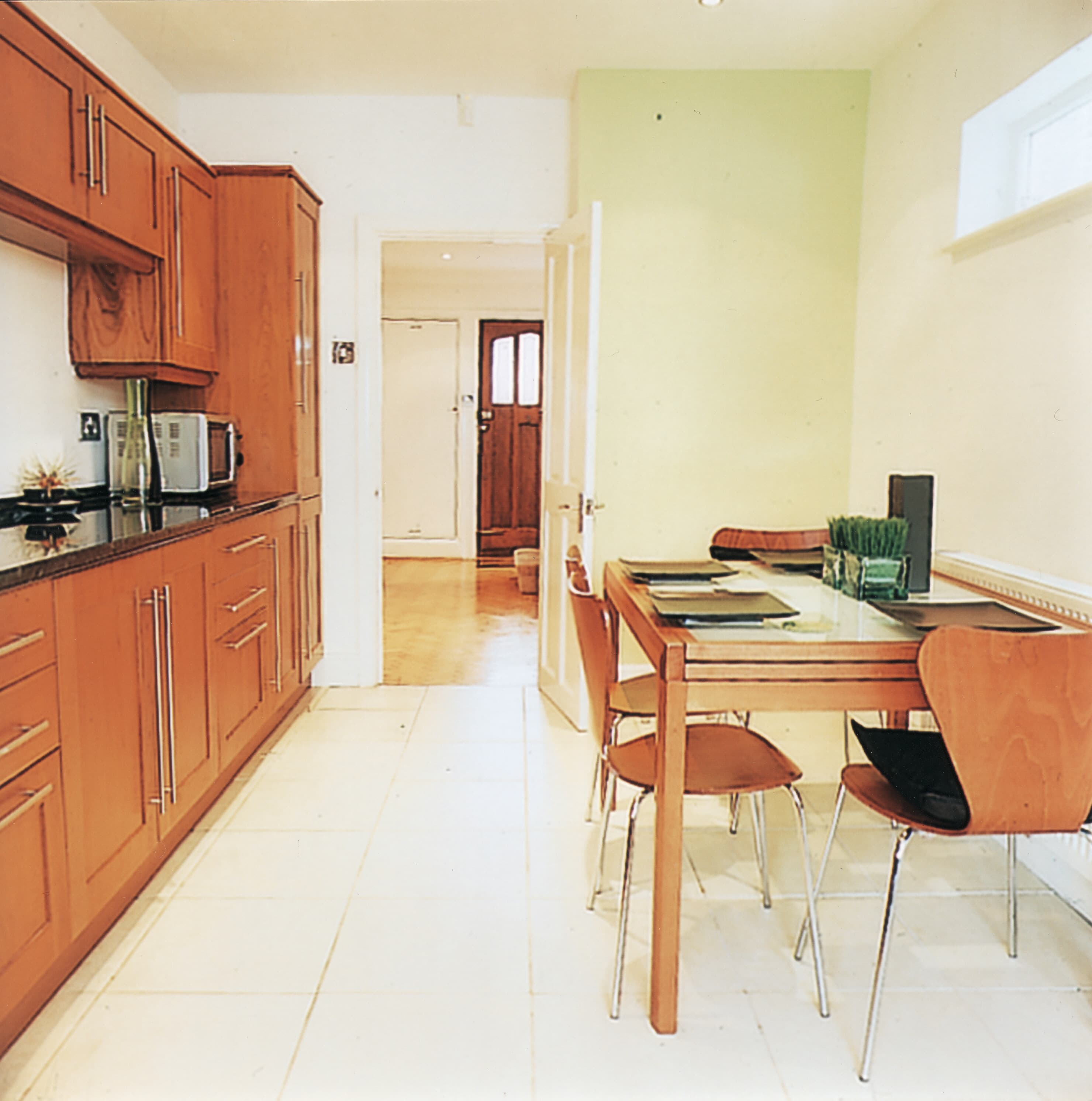 Project 10: Surrey — interior design photo 1