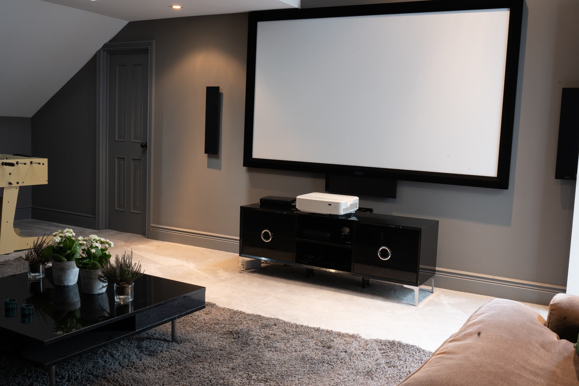 Project 2: Surrey — interior design photo 34