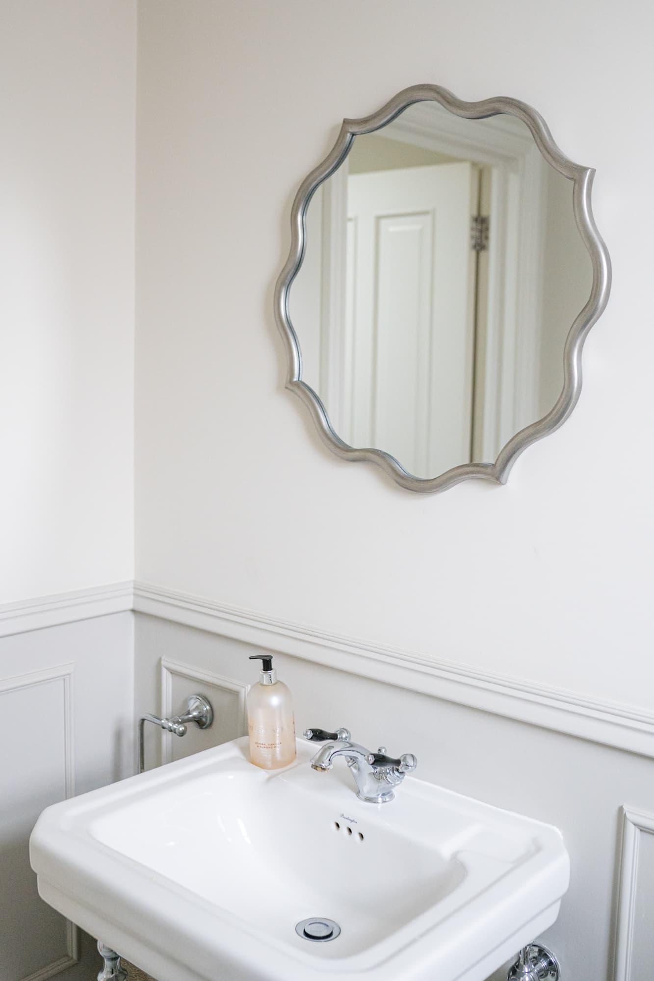 Project 2: Surrey — interior design photo 38